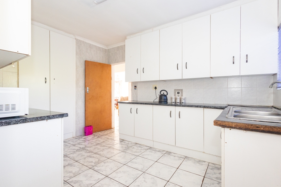 3 Bedroom Property for Sale in Bernadino Heights Western Cape